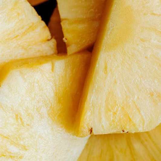 Quercetin with Bromelain for Dogs: Why This Combination Works Better for Allergies